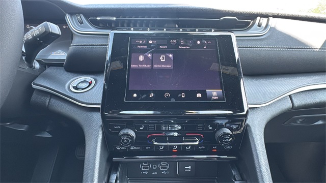 new 2025 Jeep Grand Cherokee L car, priced at $44,565