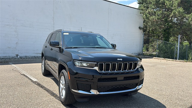 new 2025 Jeep Grand Cherokee L car, priced at $44,565