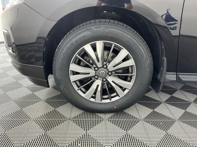 used 2020 Nissan Pathfinder car, priced at $21,270