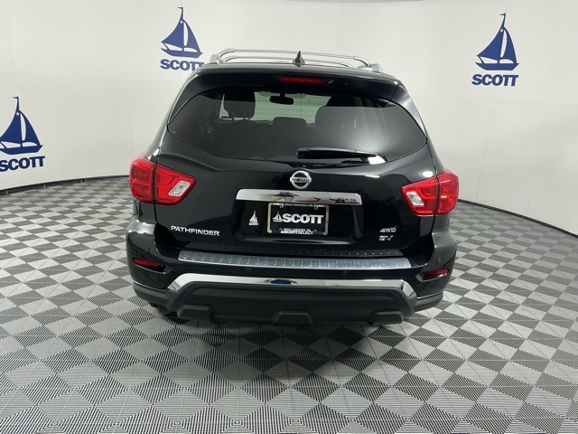 used 2020 Nissan Pathfinder car, priced at $21,270