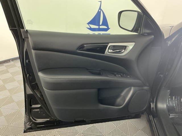 used 2020 Nissan Pathfinder car, priced at $21,270