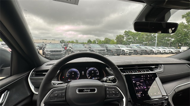 new 2025 Jeep Grand Cherokee L car, priced at $44,034