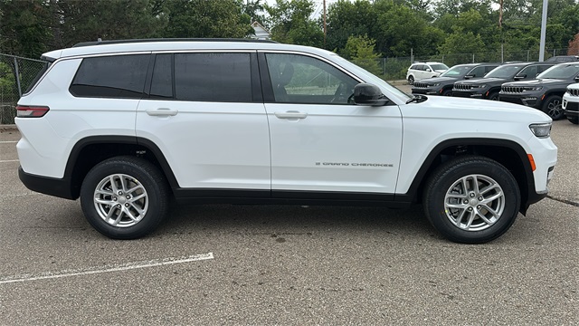 new 2025 Jeep Grand Cherokee L car, priced at $44,034