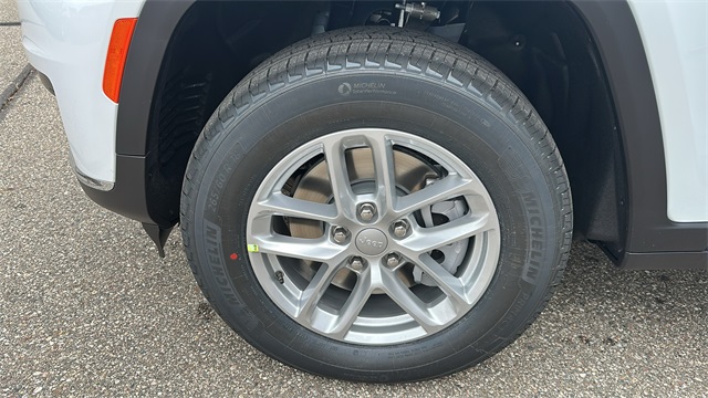 new 2025 Jeep Grand Cherokee L car, priced at $44,034