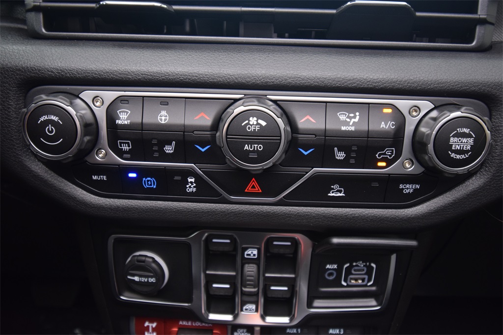 new 2025 Jeep Wrangler car, priced at $58,206