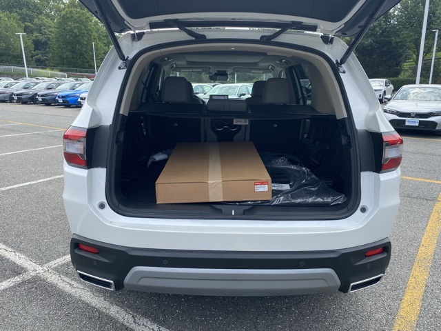 new 2025 Honda Pilot car, priced at $52,235
