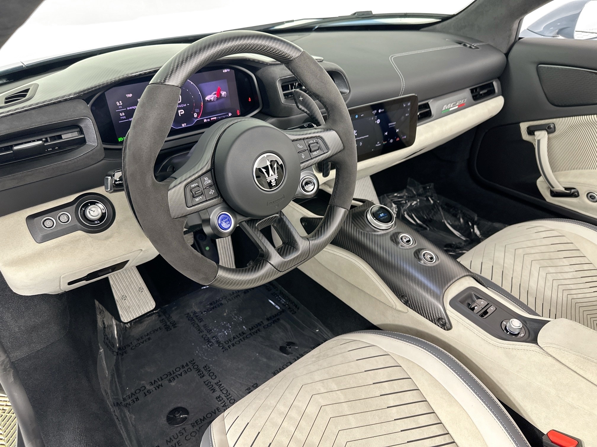 new 2023 Maserati MC20 Cielo car, priced at $264,395