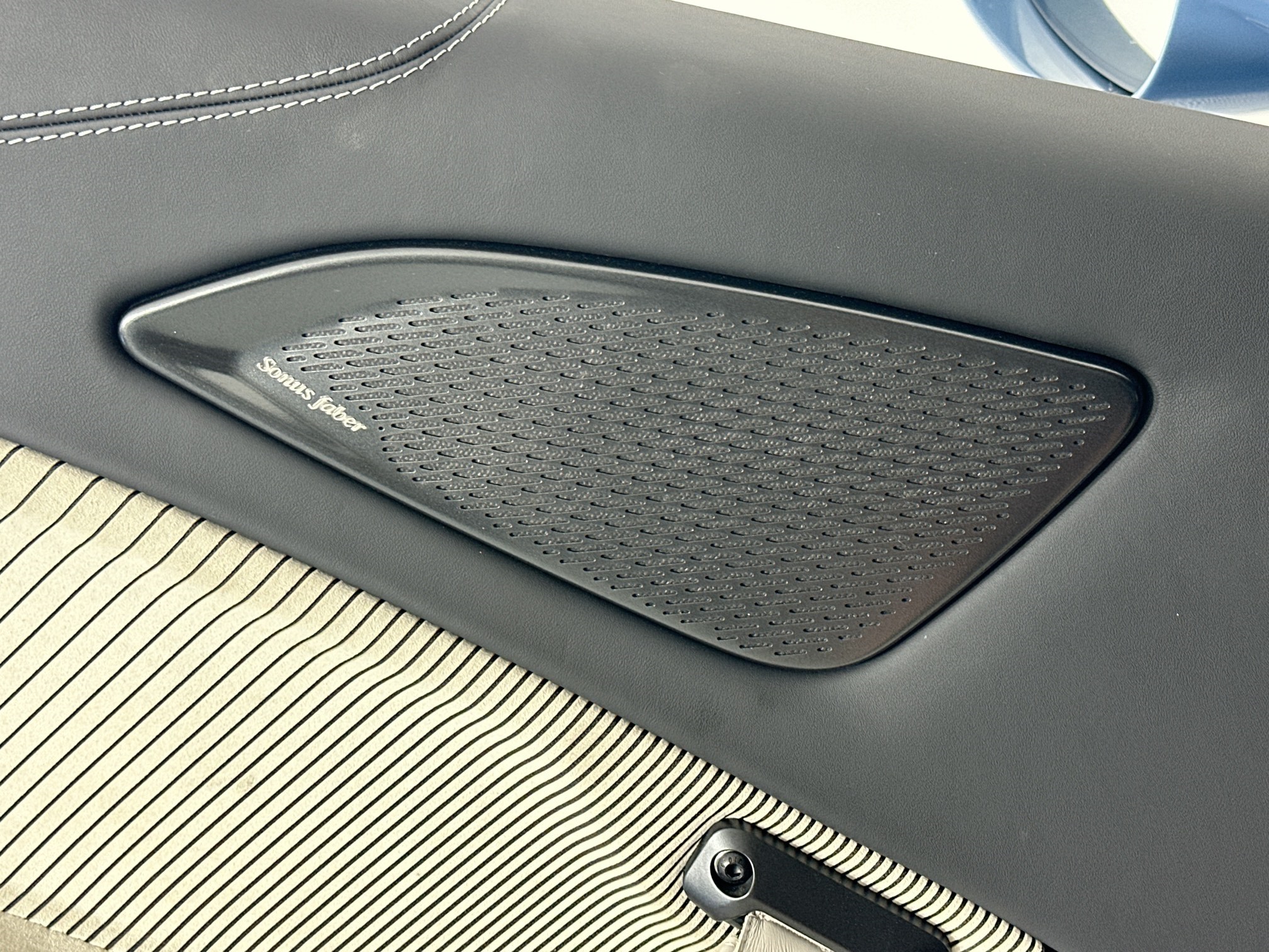 new 2023 Maserati MC20 Cielo car, priced at $264,395