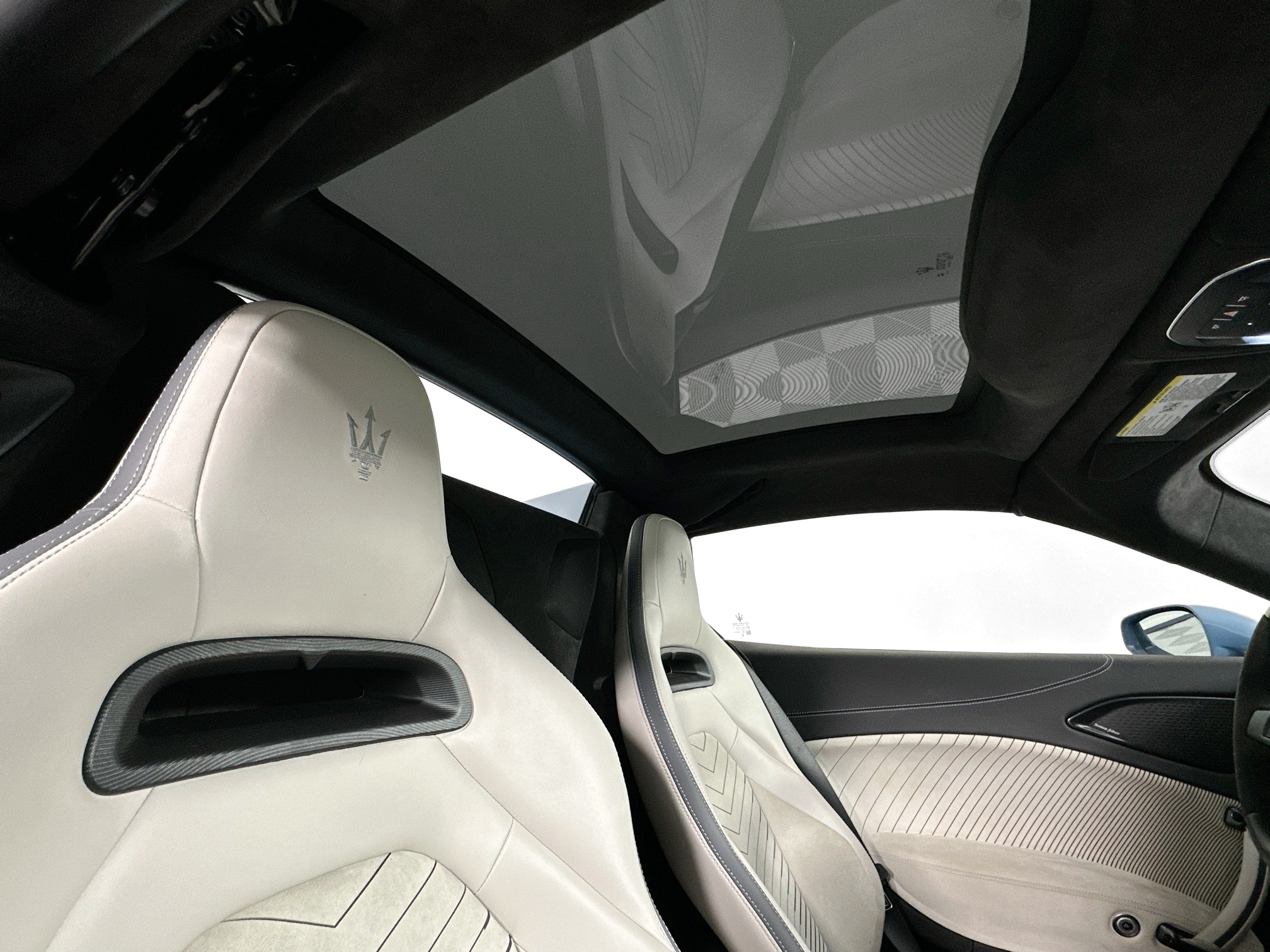 new 2023 Maserati MC20 Cielo car, priced at $264,395