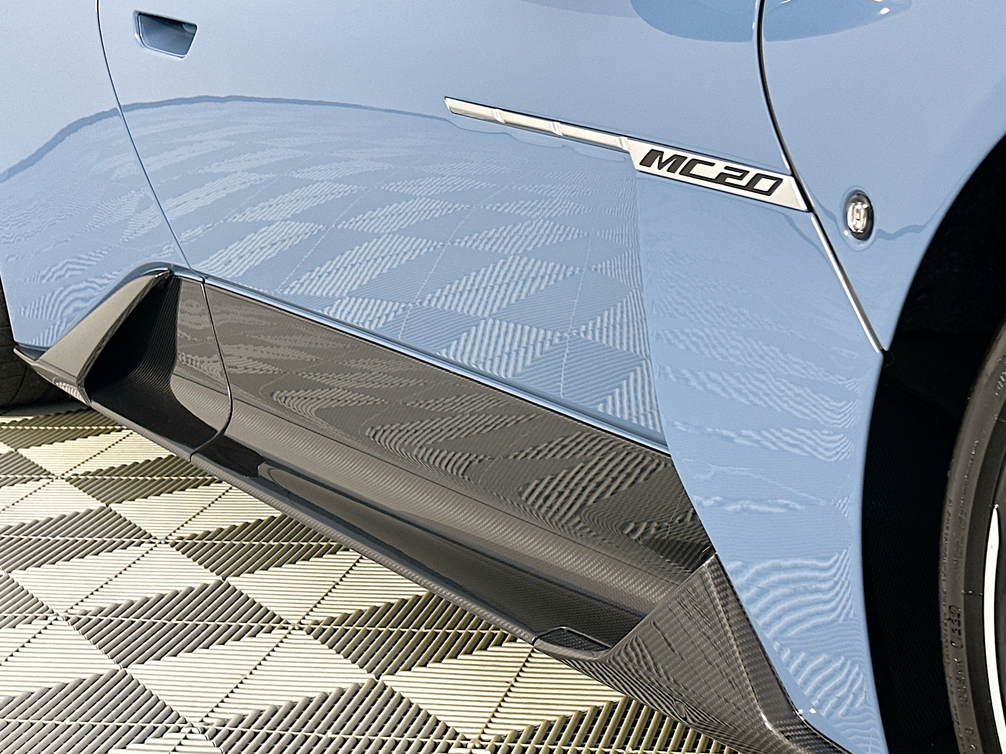 new 2023 Maserati MC20 Cielo car, priced at $264,395