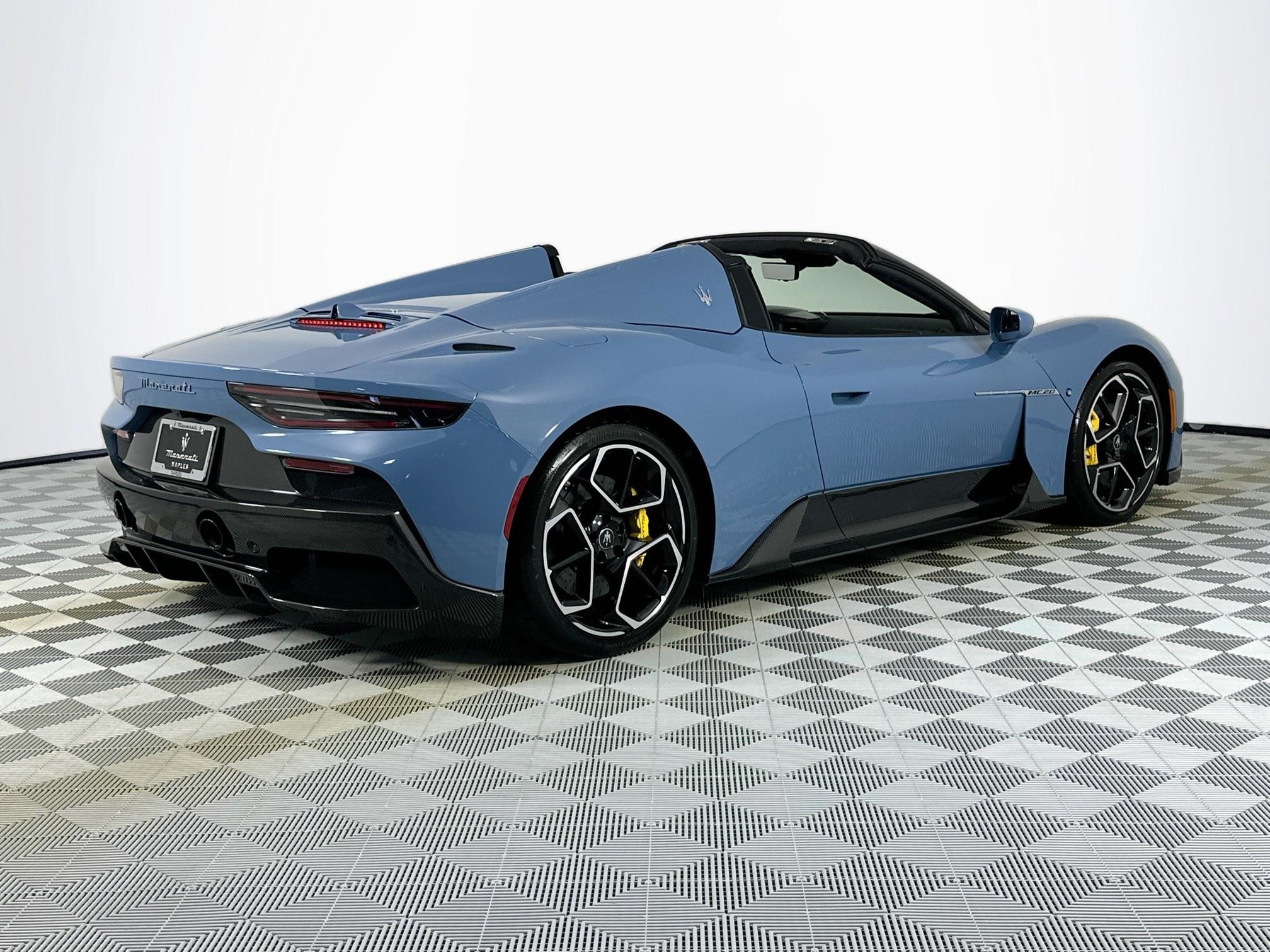 new 2023 Maserati MC20 Cielo car, priced at $264,395