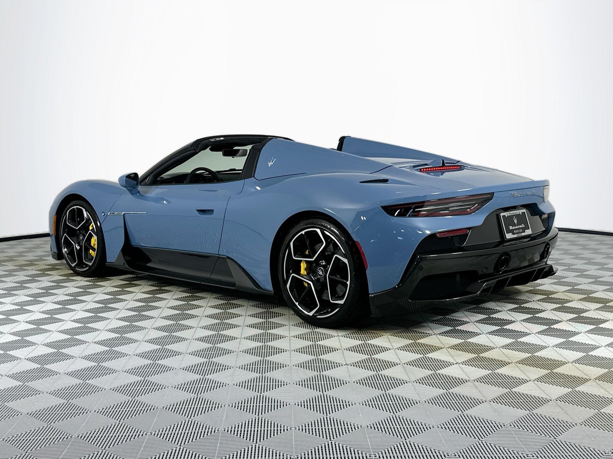 new 2023 Maserati MC20 Cielo car, priced at $264,395
