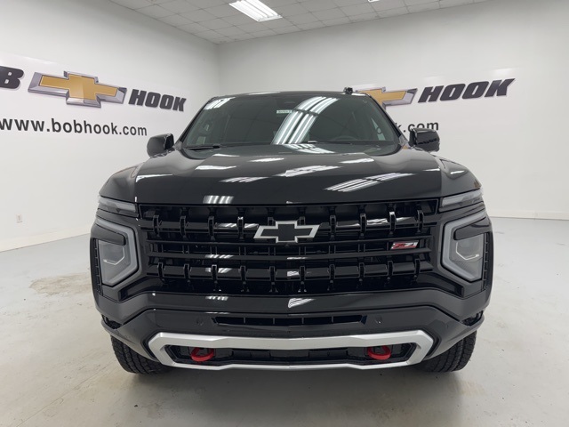 new 2025 Chevrolet Suburban car, priced at $75,325