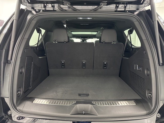 new 2025 Chevrolet Suburban car, priced at $75,325
