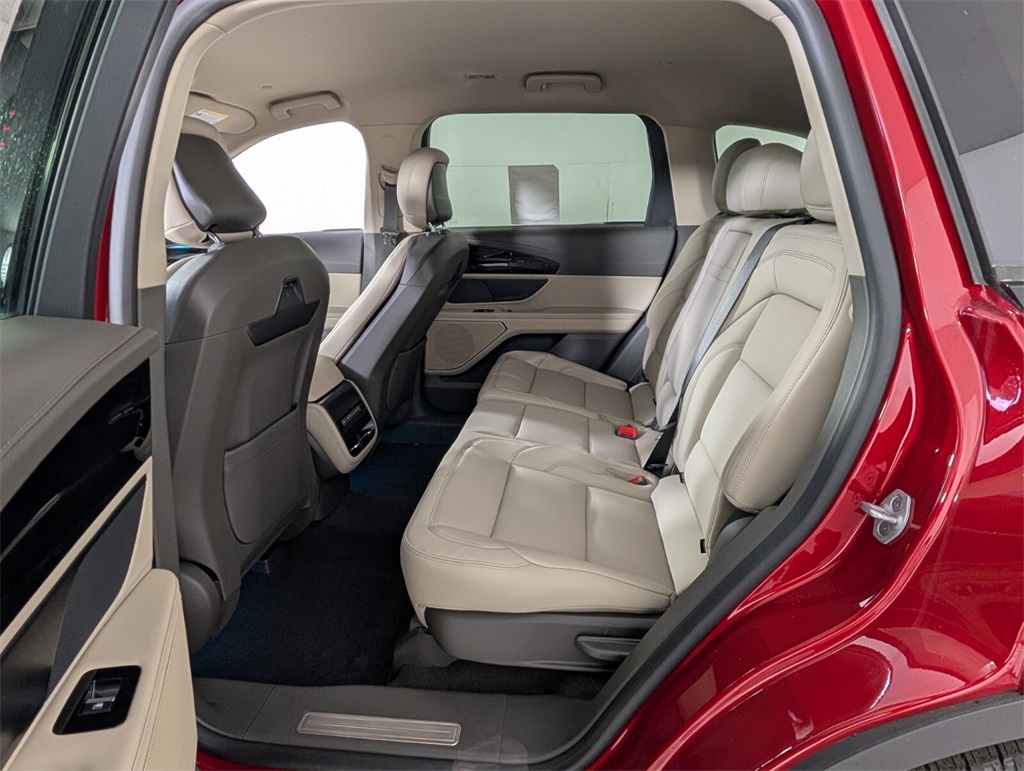new 2025 Lincoln Nautilus car, priced at $53,026