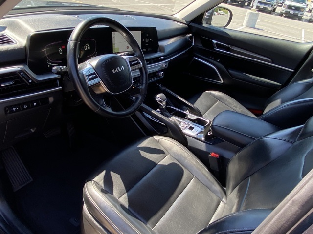 used 2023 Kia Telluride car, priced at $30,733
