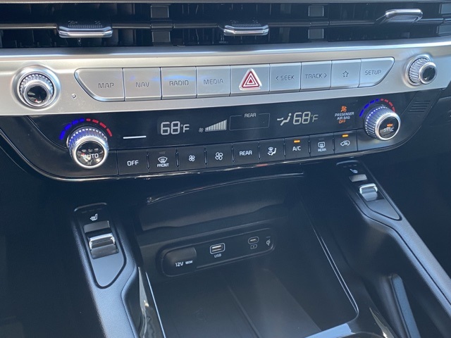 used 2023 Kia Telluride car, priced at $30,733