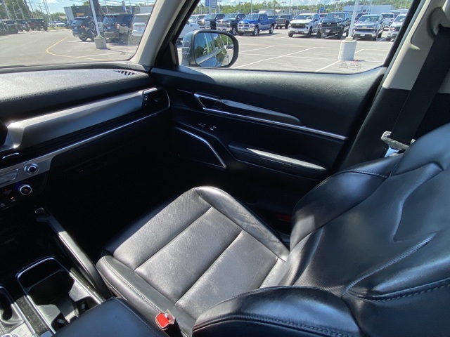 used 2023 Kia Telluride car, priced at $30,733