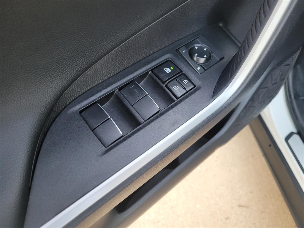 used 2021 Toyota RAV4 Hybrid car, priced at $26,963