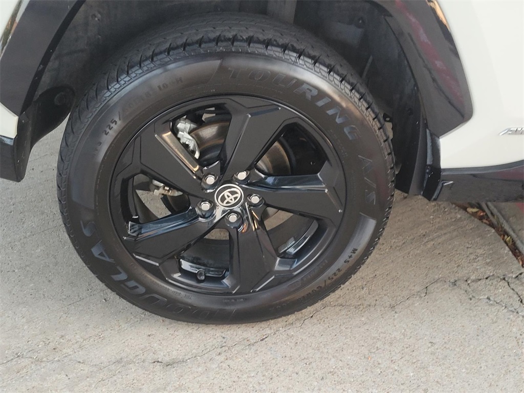 used 2021 Toyota RAV4 Hybrid car, priced at $26,963