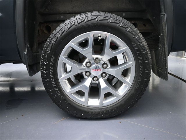 used 2018 GMC Sierra 1500 car, priced at $22,005