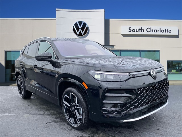 new 2025 Volkswagen Tiguan car, priced at $43,036