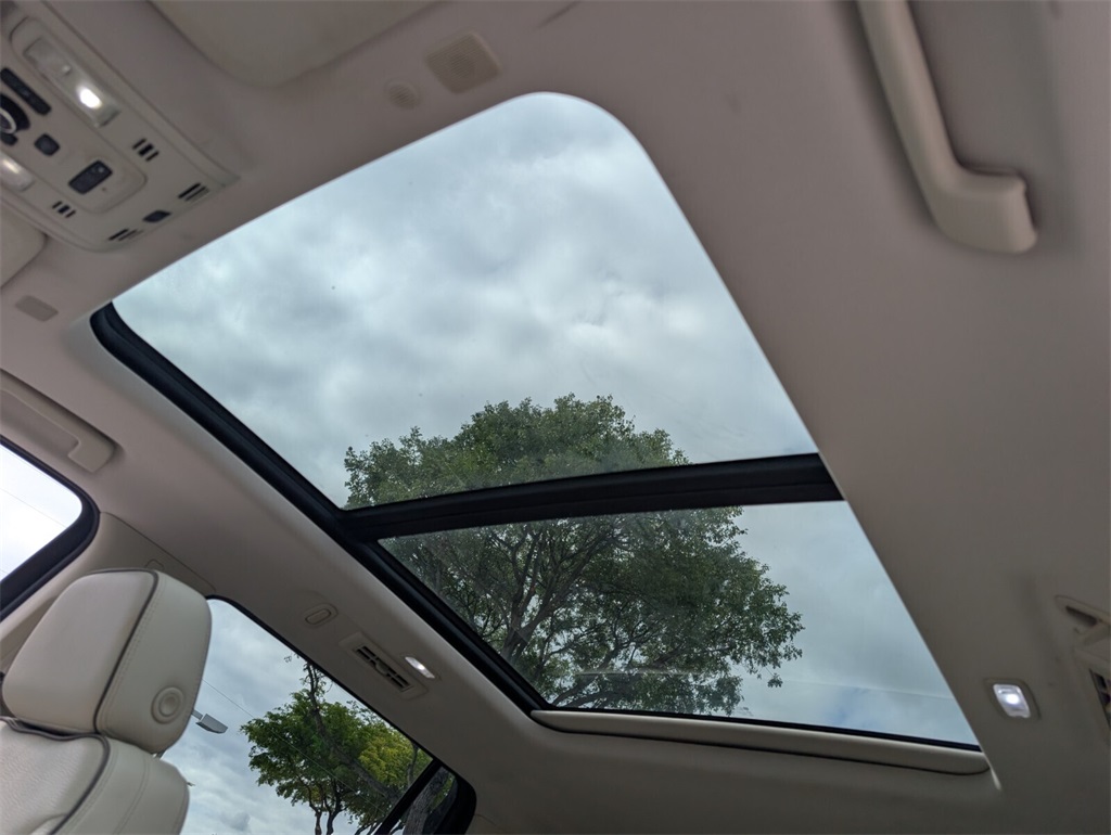 used 2021 GMC Yukon XL car, priced at $48,688