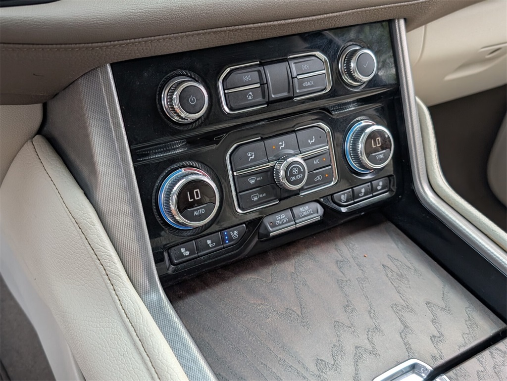 used 2021 GMC Yukon XL car, priced at $48,688