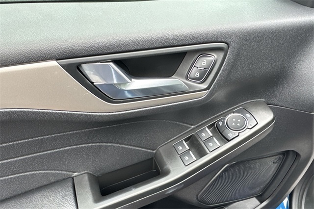 used 2022 Ford Escape Hybrid car, priced at $24,299