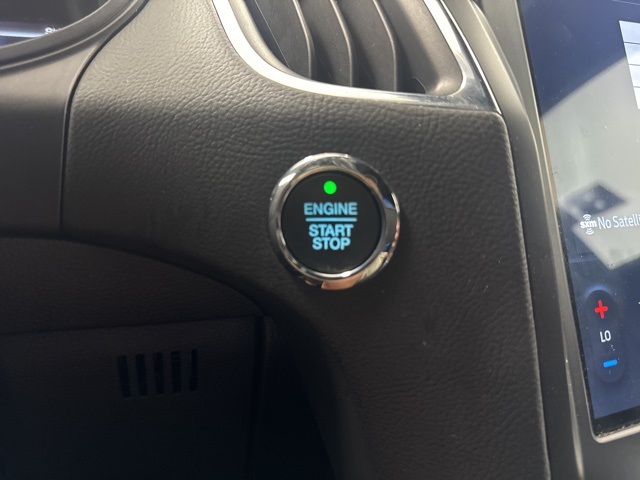 used 2022 Ford Edge car, priced at $30,513