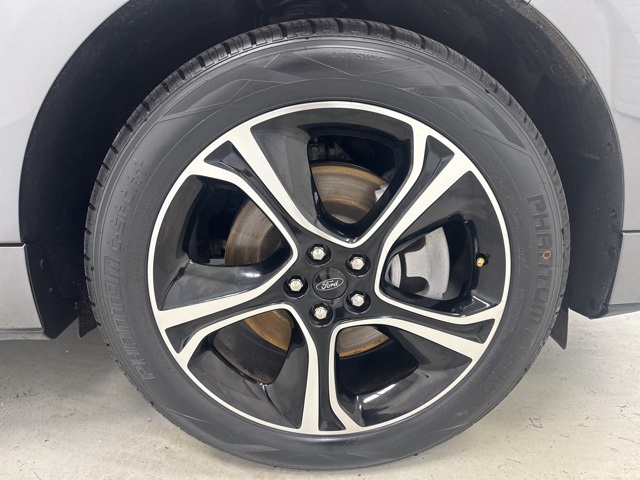 used 2022 Ford Edge car, priced at $30,513