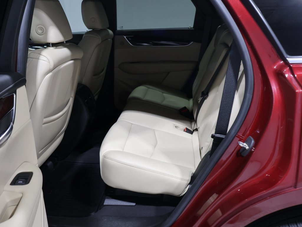 used 2017 Cadillac XT5 car, priced at $18,500