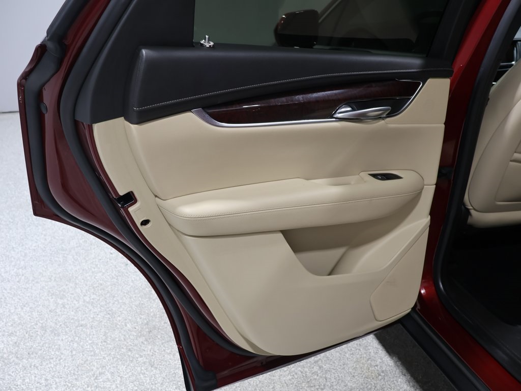 used 2017 Cadillac XT5 car, priced at $18,500
