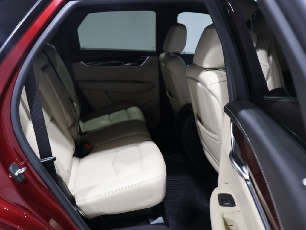 used 2017 Cadillac XT5 car, priced at $18,500