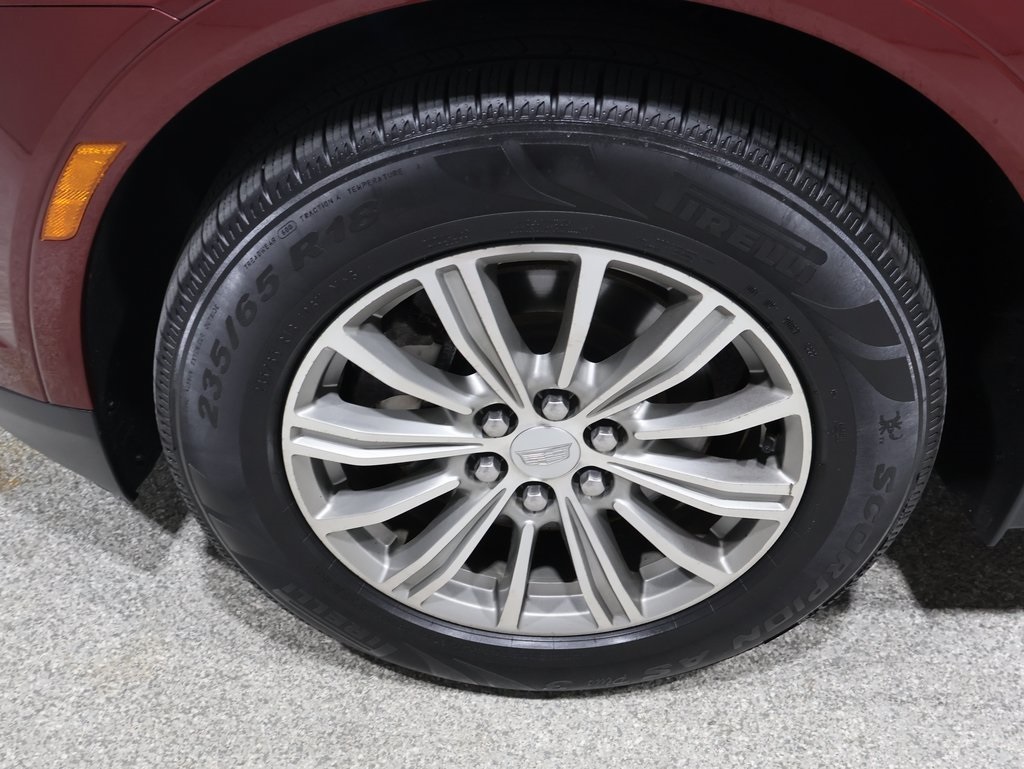 used 2017 Cadillac XT5 car, priced at $18,500