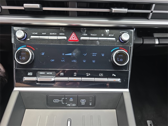 new 2025 Hyundai Santa Fe car, priced at $40,169