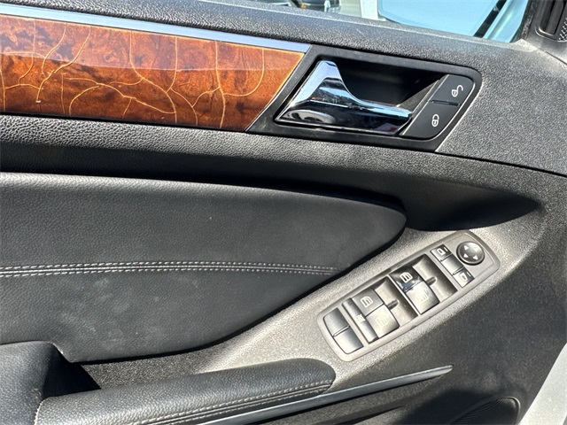 used 2010 Mercedes-Benz M-Class car, priced at $5,999