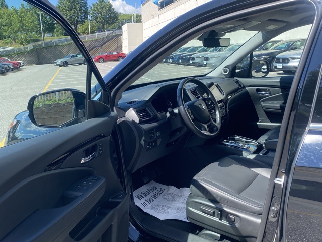 used 2022 Honda Pilot car, priced at $36,395