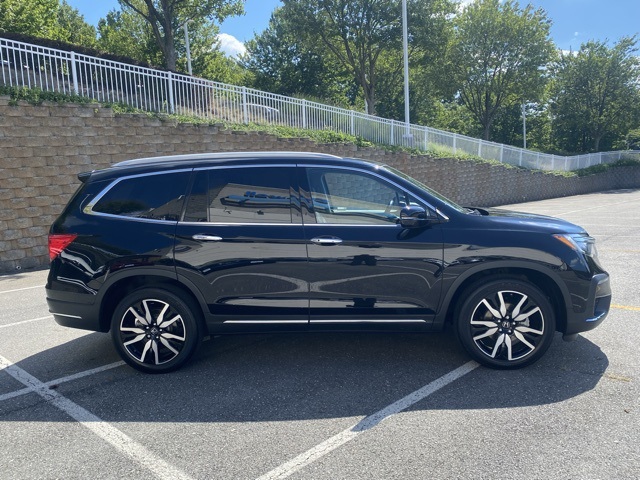 used 2022 Honda Pilot car, priced at $36,395