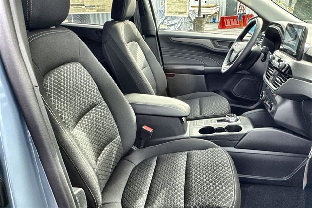 new 2025 Ford Escape car, priced at $27,498