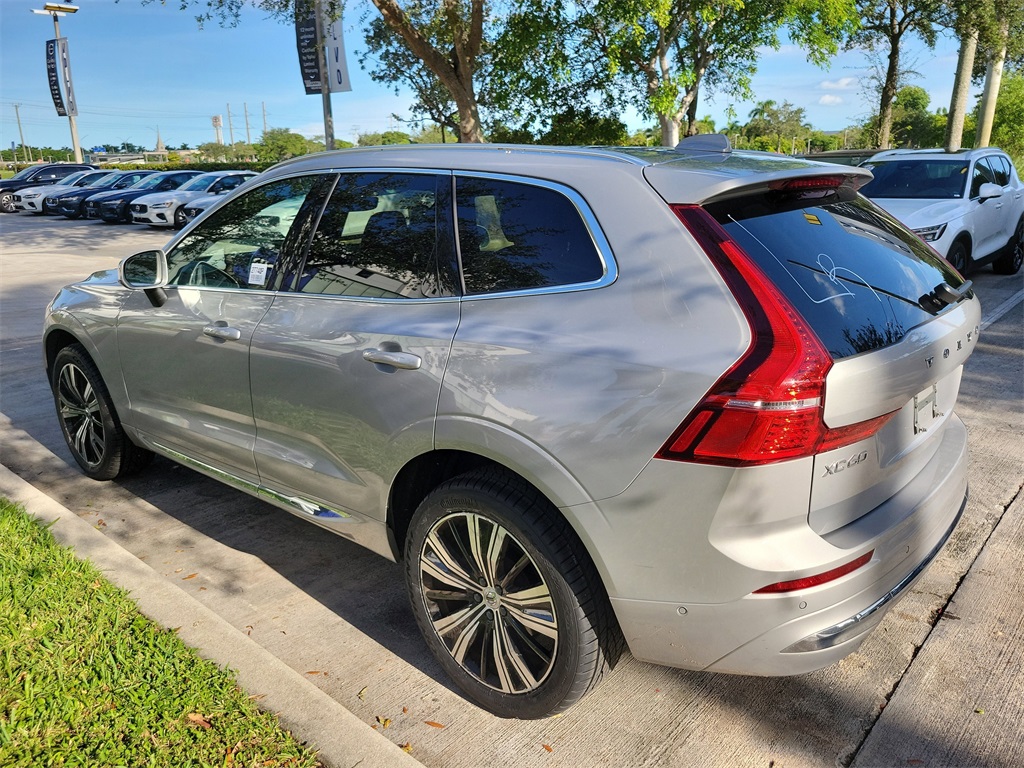 used 2022 Volvo XC60 car