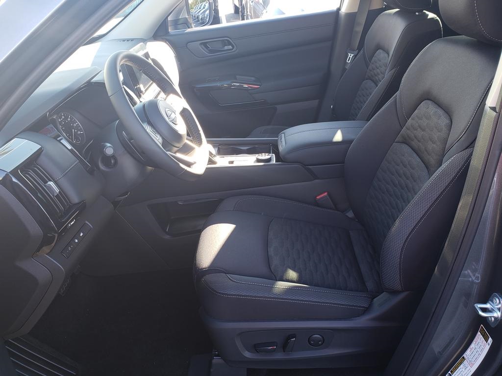 new 2025 Nissan Pathfinder car, priced at $34,887