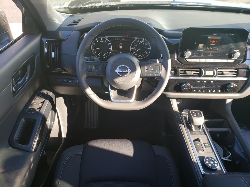 new 2025 Nissan Pathfinder car, priced at $34,887