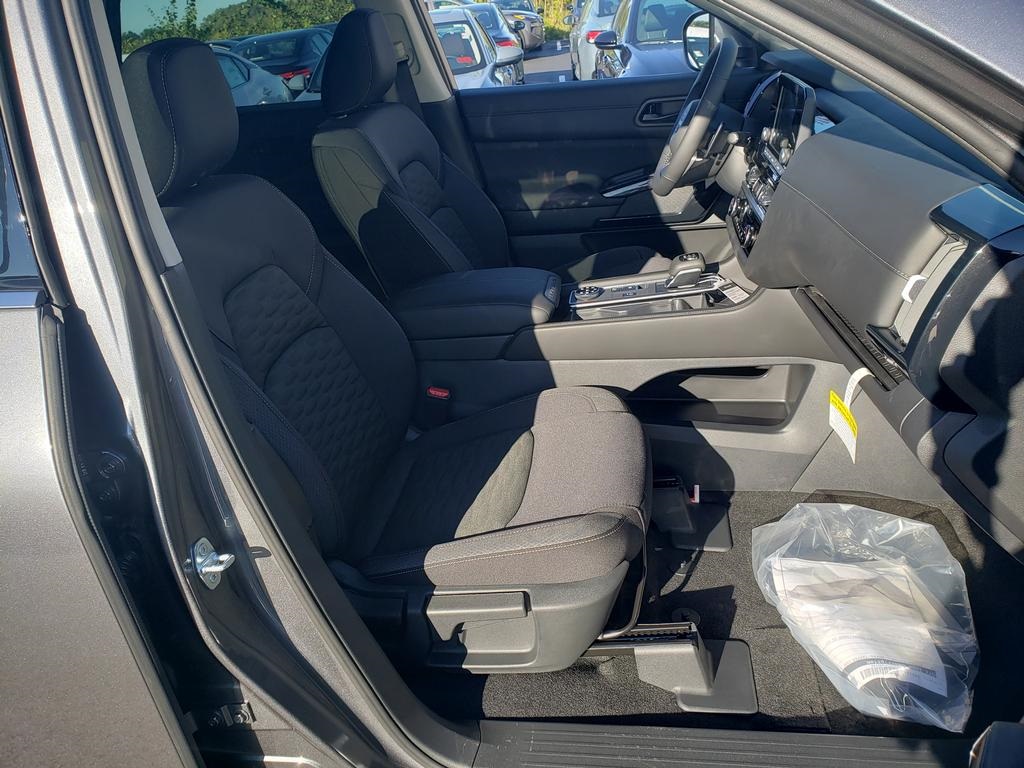 new 2025 Nissan Pathfinder car, priced at $34,887