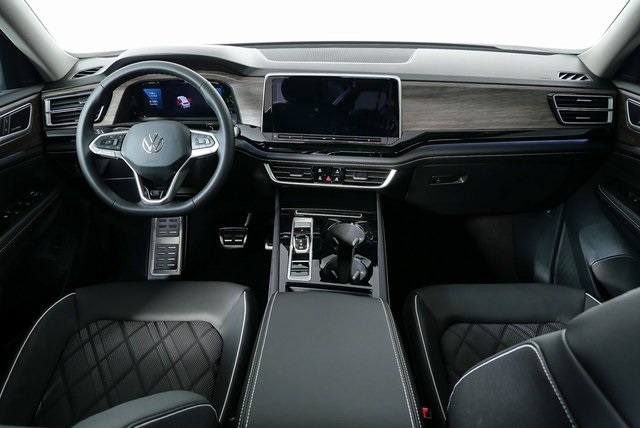 new 2026 Volkswagen Atlas car, priced at $58,812