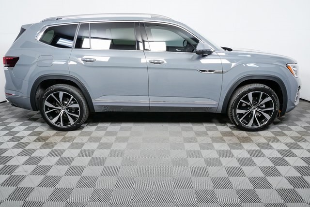 new 2026 Volkswagen Atlas car, priced at $58,812