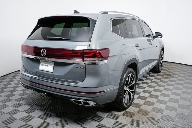 new 2026 Volkswagen Atlas car, priced at $58,812