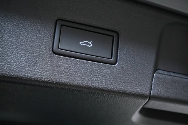 new 2026 Volkswagen Atlas car, priced at $58,812