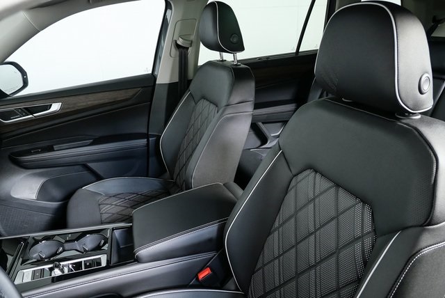 new 2026 Volkswagen Atlas car, priced at $58,812