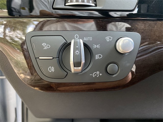 used 2018 Audi Q7 car, priced at $23,058